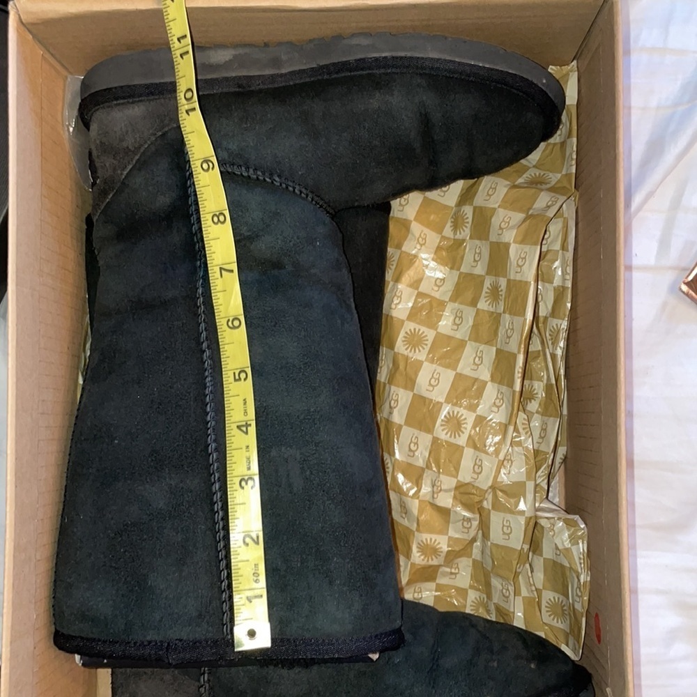 UGG®Women's K Classic Tall Black boots - Picture 3 of 7